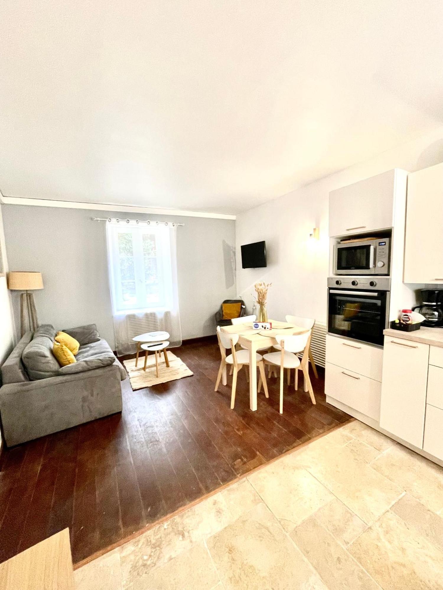 T2 Situe Au Coeur Du Centre Historique De Dinan Apartment Екстериор снимка