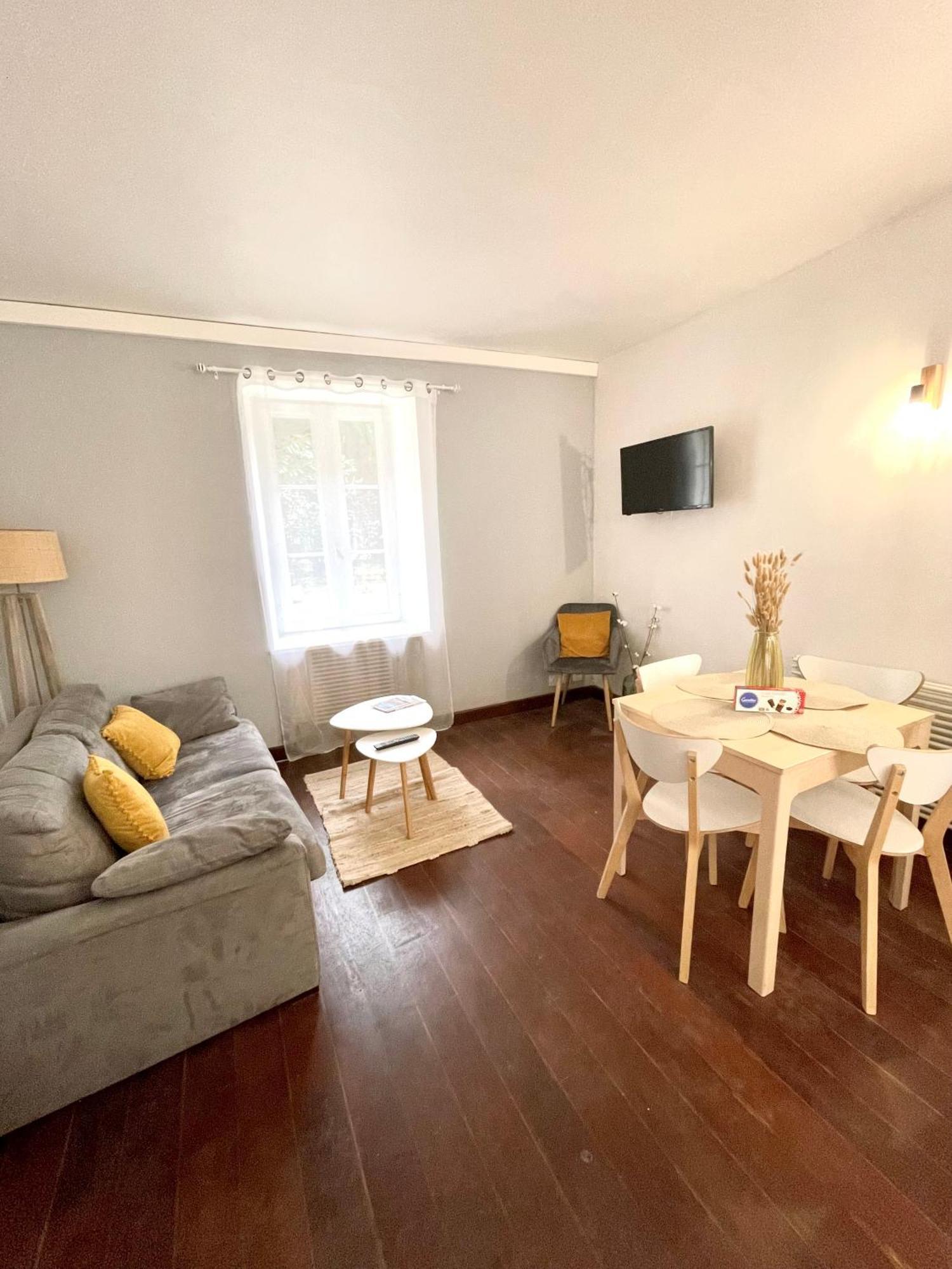 T2 Situe Au Coeur Du Centre Historique De Dinan Apartment Екстериор снимка